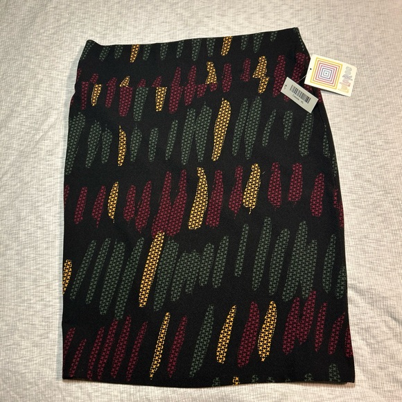 LuLaRoe Cassie STYLISH Pencil Skirt Size XL Crayola Stripped NWT‎ - Picture 1 of 6